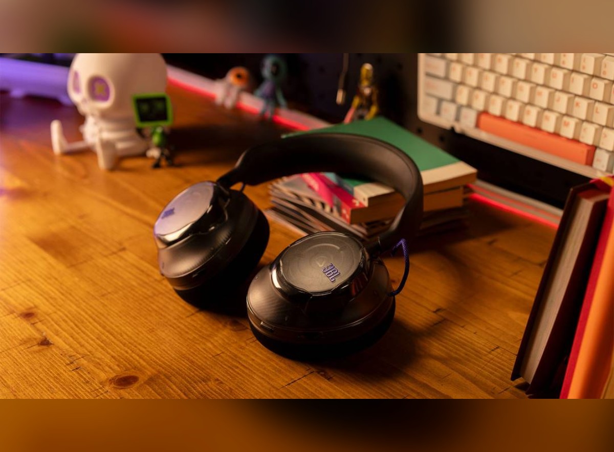 Predstav si deň v tvojej obľúbenej hre a vyhraj 2x JBL Quantum 520X