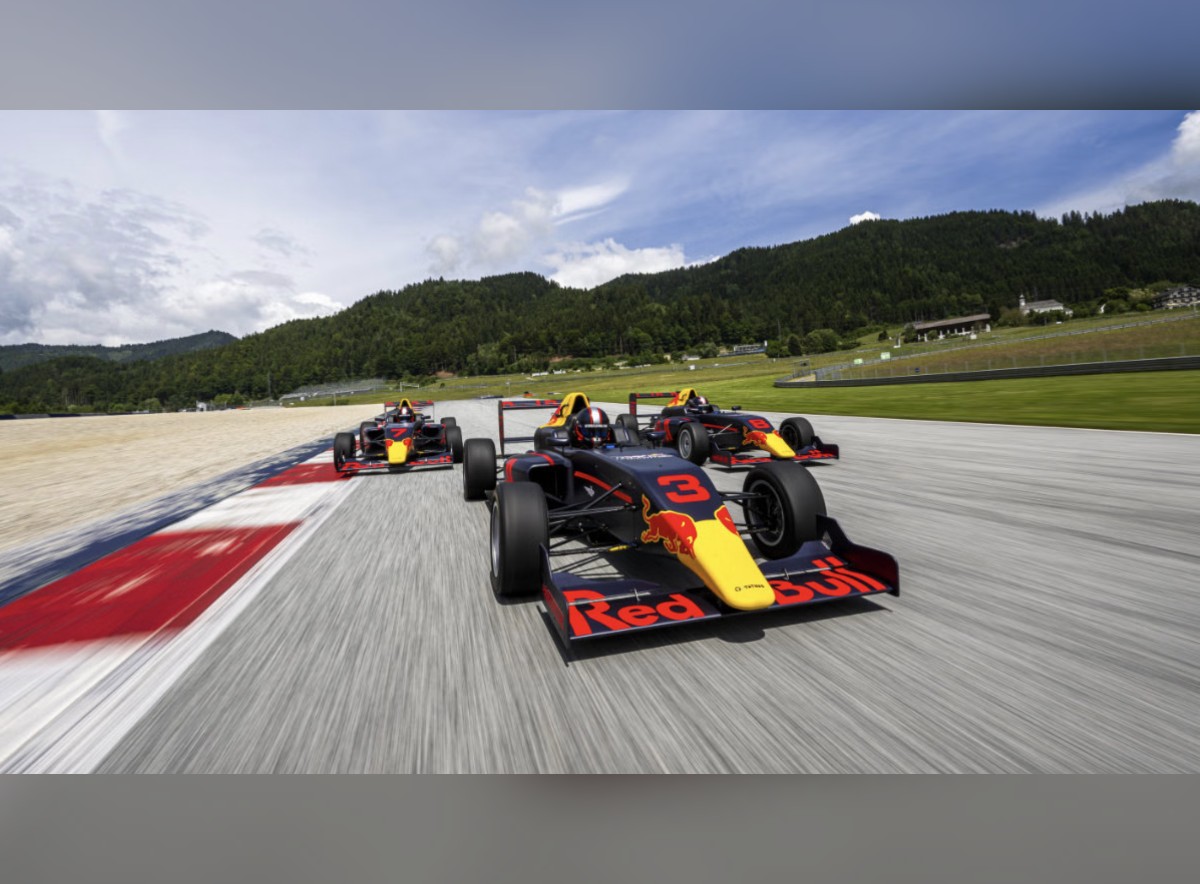 SÚŤAŽ Red Bull a BILLA: vyhrajte Formula 4 Experience na Red Bull Ringu